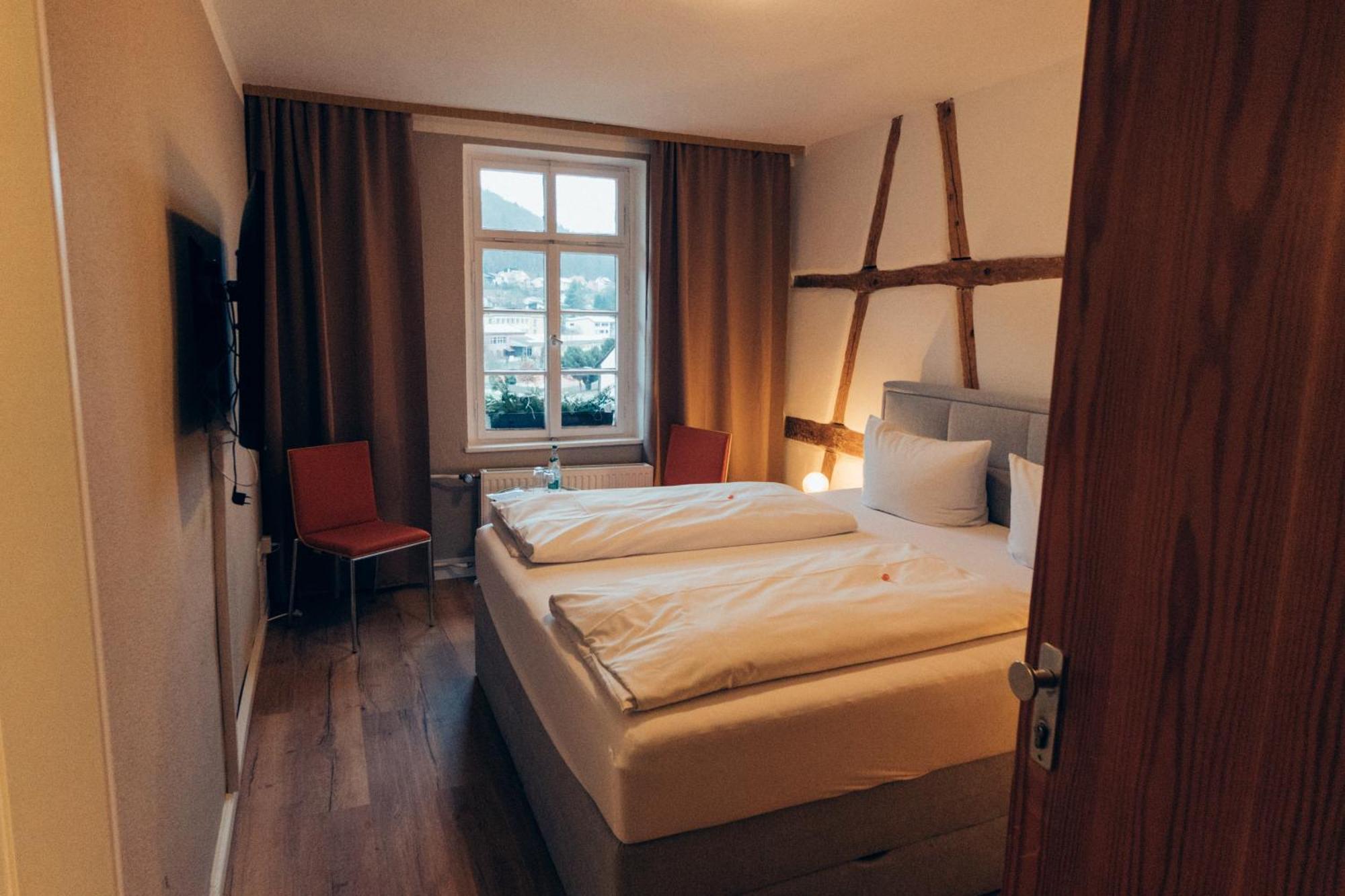 Gasthof Hotel Zur Post Egloffstein Exterior photo