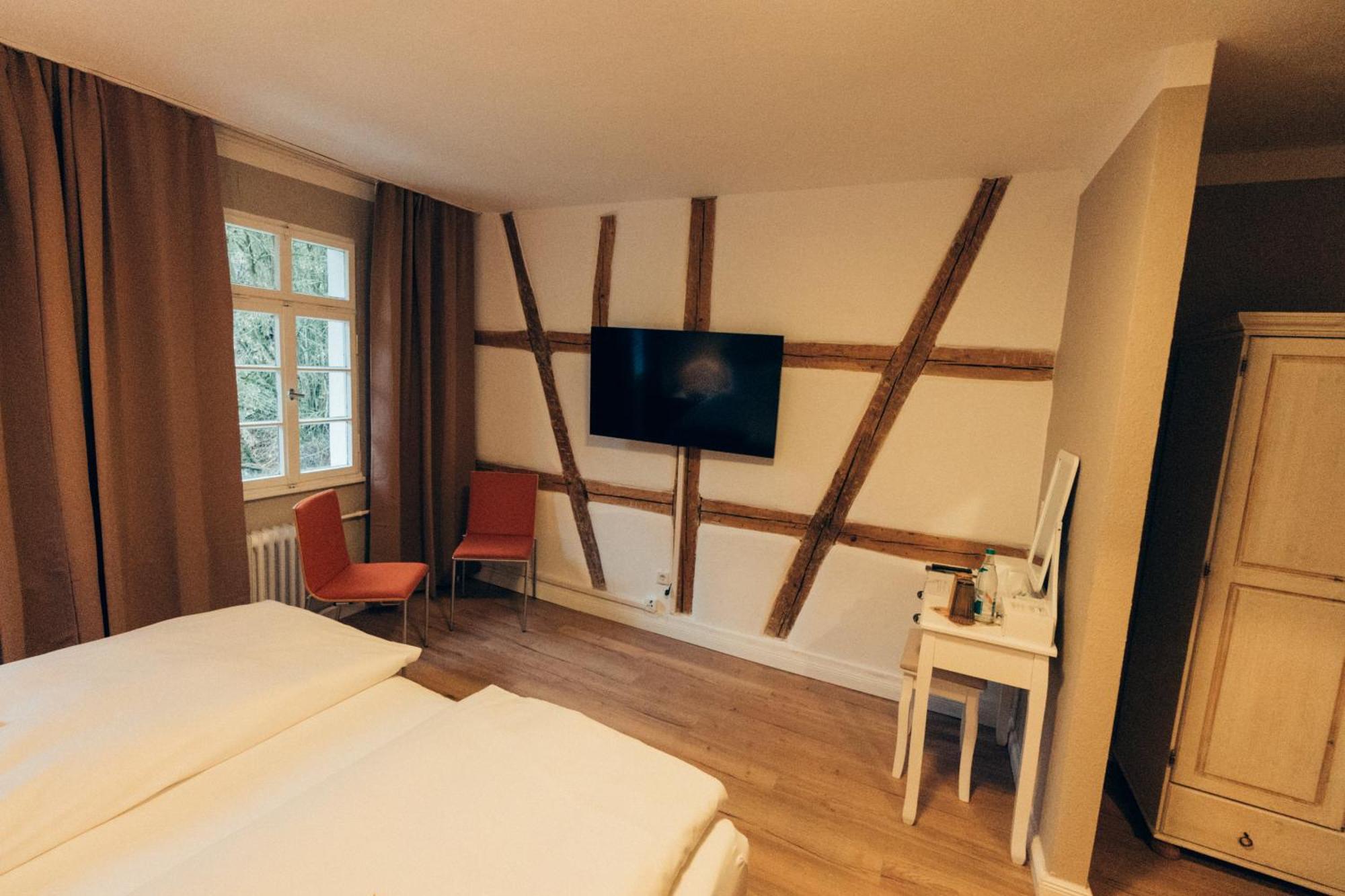 Gasthof Hotel Zur Post Egloffstein Exterior photo